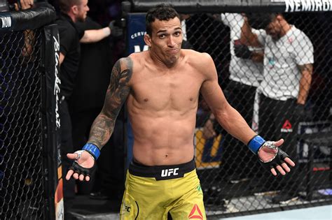 No one has more UFC submissions than Charles Oliveira. Can .
